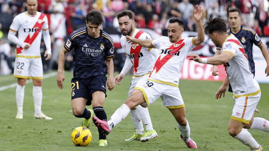 Real Madrid desinspirado empata com Rayo Vallecano com golo de ex-Benfica