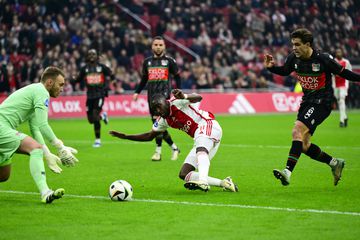 Carlos Borges marca, mas Ajax deixa-se empatar