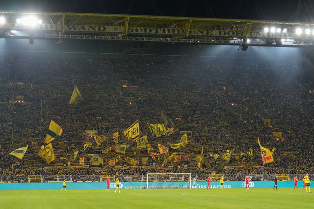 Sporting em Dortmund contra 81.365 (menos 2000)