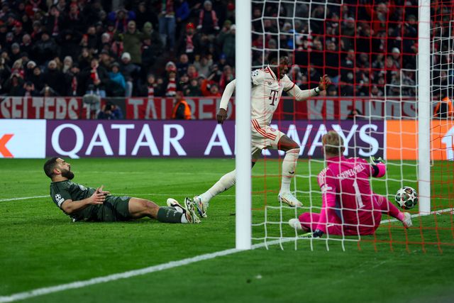 Alphonso Davies marcou o golo que deu o apuramento ao Bayern. FOTO IMAGO