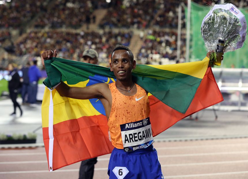 Berihu Aregawi, vencedor da medalha de prata em Paris2024 nos 10 mil metros