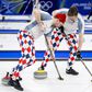 Atletas noruegueses de curling voltaram a exibir as emblemáticas calças com padrão aos losangos - Foto: IMAGO