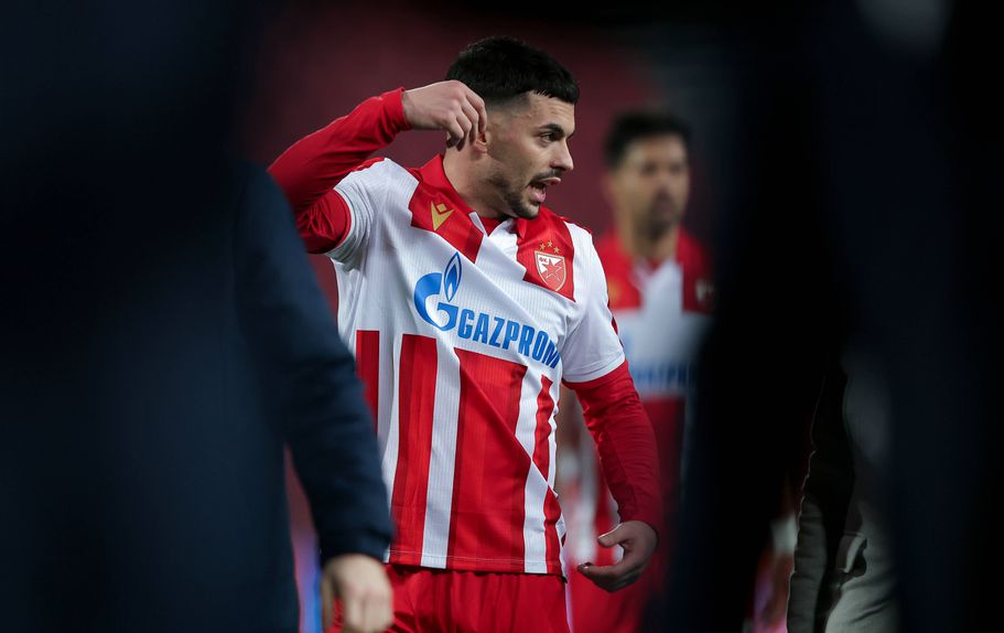 Nemanja Radonjic, do Estrela Vermelha, na Sérvia, e ex-Benfica em 2021/22