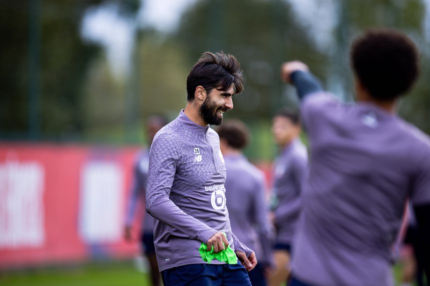 André Gomes, jogador do Lille formado no Benfica