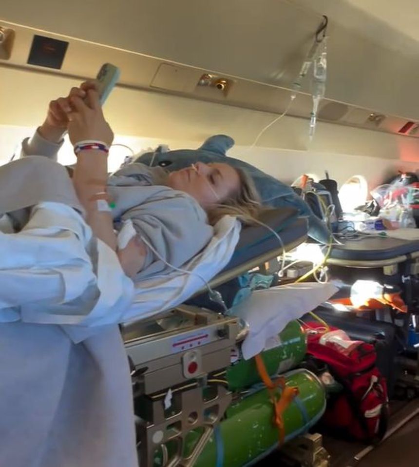 Lindsey Vonn num avião para casa