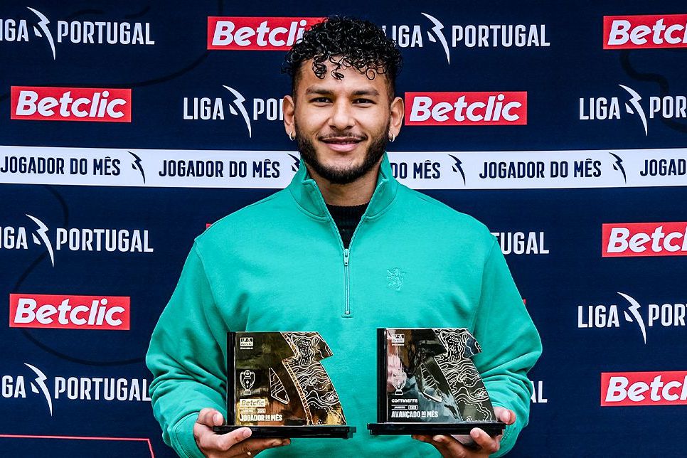 Luís Suárez deu importância coletiva aos prémios recebidos