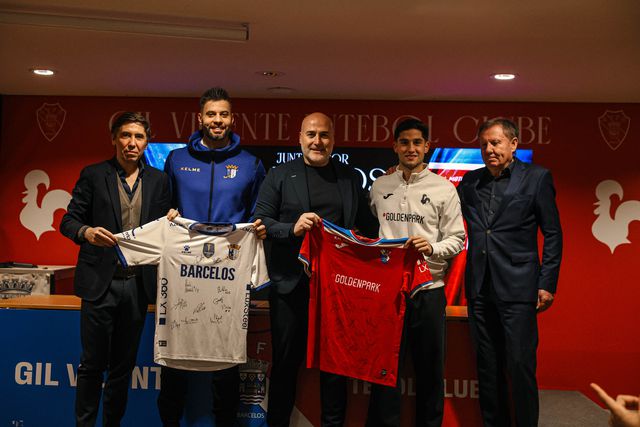 Gil Vicente: galos receberam campeões europeus de hóquei em patins