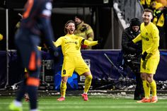 Novo exemplo de um golo de equipa: Kasper Hogh empurrou para o 3-1