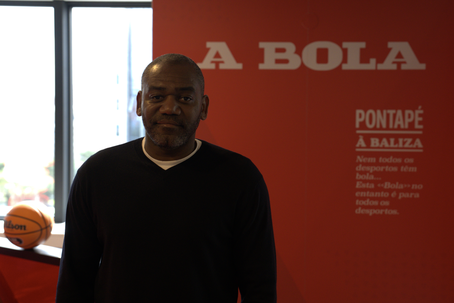 Francisco Zuela, antigo internacional angolano, é hoje gestor e te clientes em várias partes do Mundo...