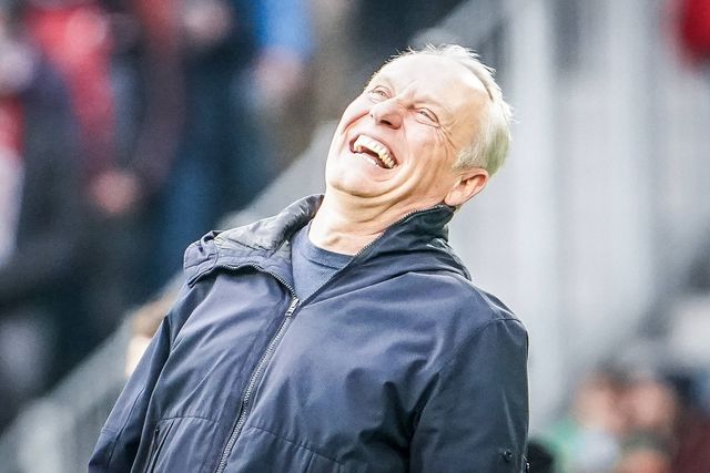 Caso raro de longevidade: treinador do Friburgo sai após quase 30 anos