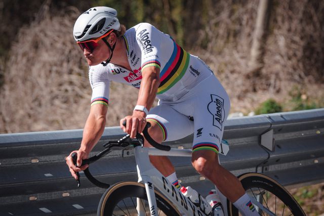 Mathieu van der Poel renova com a Alpecin-Deceuninck por cinco anos