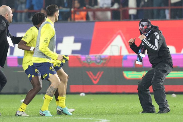 Turquia: Uma dúzia de detidos depois de caos no Trabzonspor-Fenerbahçe