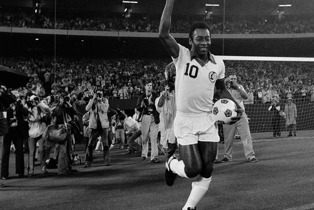 Pelé esteve três anos no New York Cosmos, era o 10, claro -Foto: IMAGO