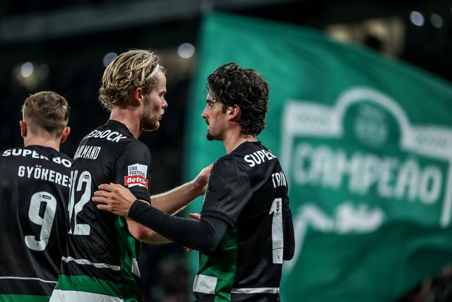 Hjulmand e Trincão juntos em comunhão num jogo do Sporting