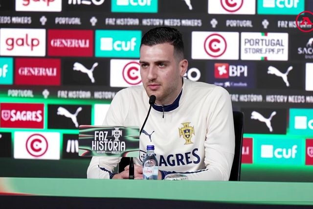 Dalot comenta transferência de Quenda para o Chelsea