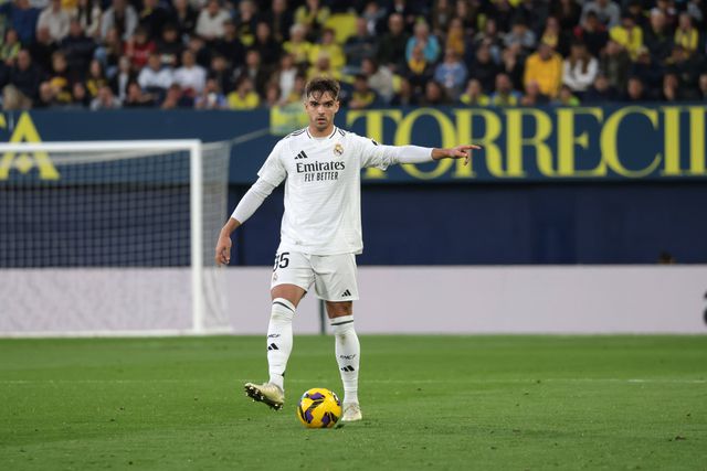 Raúl Asencio, defesa-central do Real Madrid