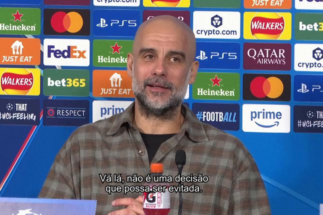 Guardiola desculpa expulsão de Bernardo: «Muito menos ele...»