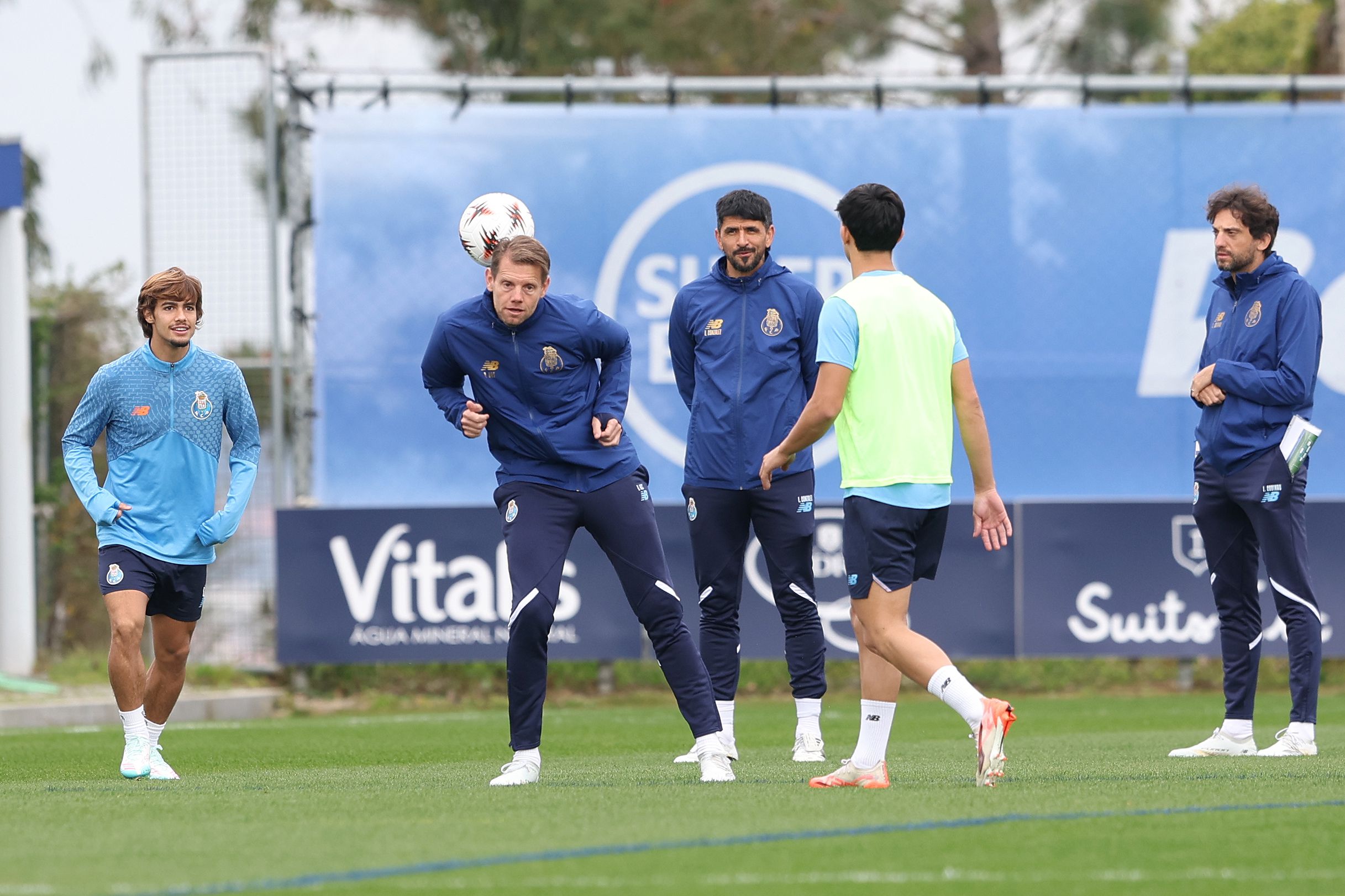 Treino do FC Porto antes da receção ao Estugarda, para a Liga Europa (Kapta+/Catarina Morais)