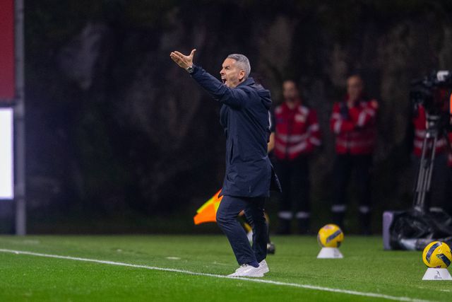 Carlos Vicens, treinador do SC Braga, quer foco total no Arouca que vai considerou ser um adversário complicado.