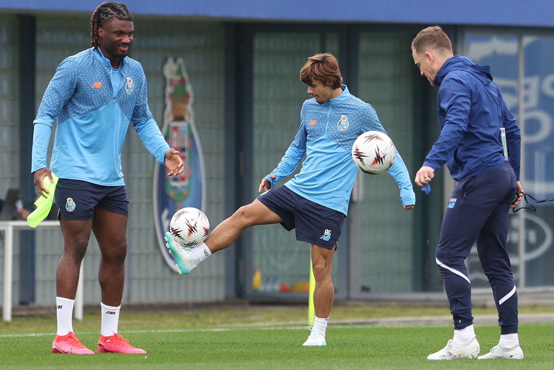 Treino do FC Porto antes da receção ao Estugarda, para a Liga Europa (Kapta+/Catarina Morais)