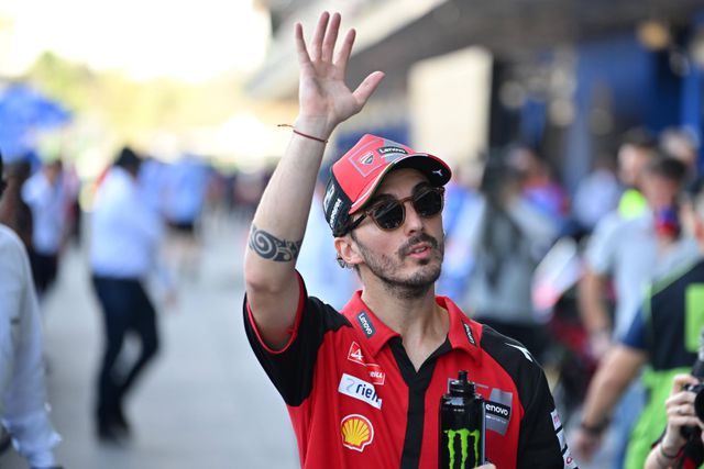 «Corridas em parques de estacionamento é que não!»