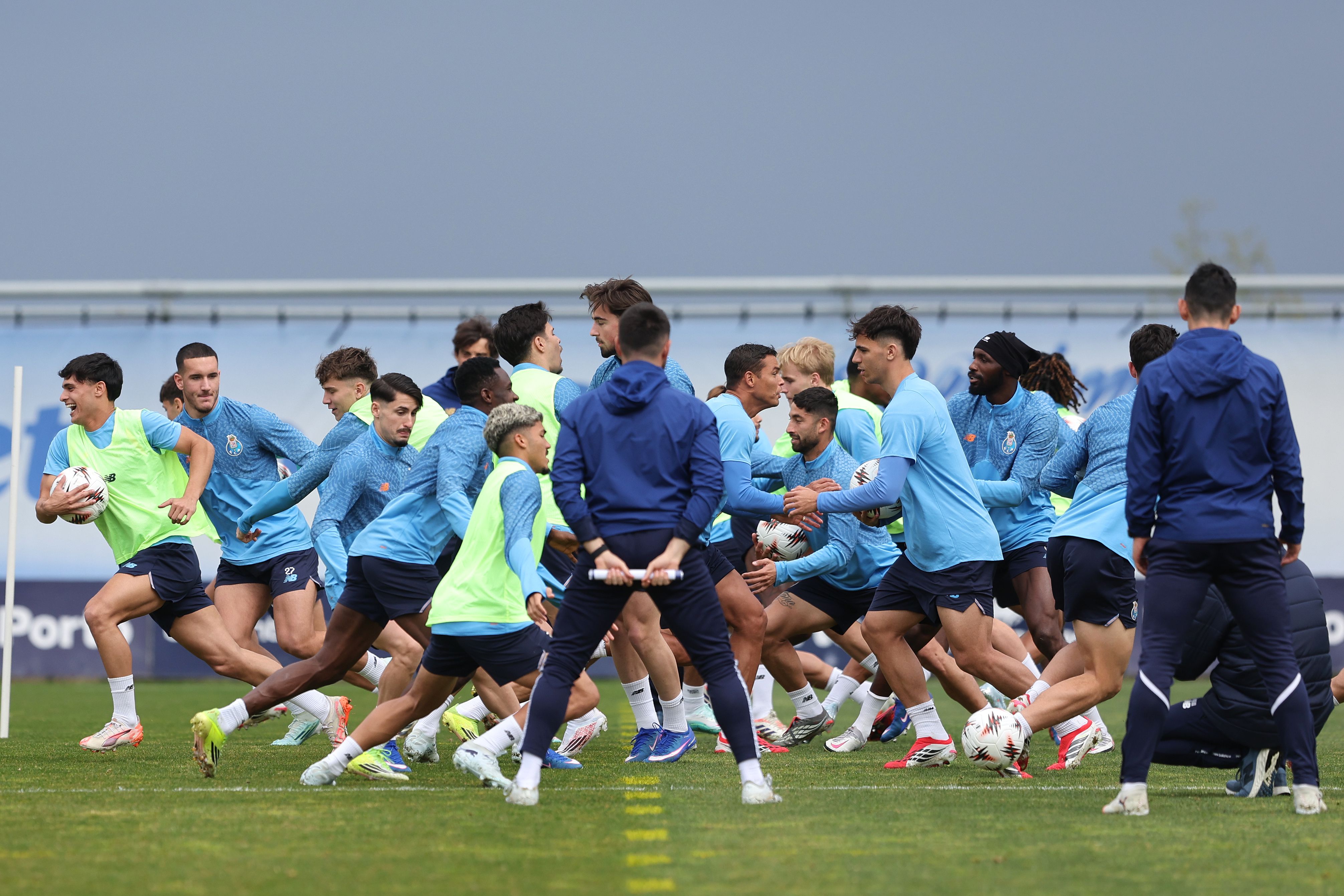 Treino do FC Porto antes da receção ao Estugarda, para a Liga Europa (Kapta+/Catarina Morais)