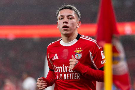 Gianluca Prestianni, extremo do Benfica (foto: IMAGO)