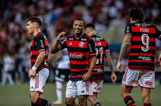 Três anos depois, Flamengo voltou a ser líder do Brasileirão