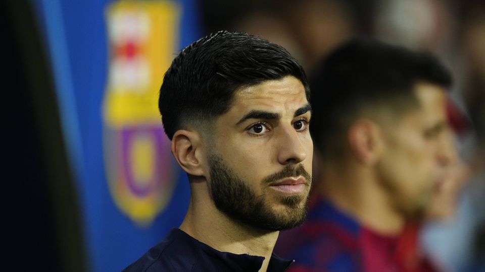 Família de Asensio assediada durante o Barcelona-PSG