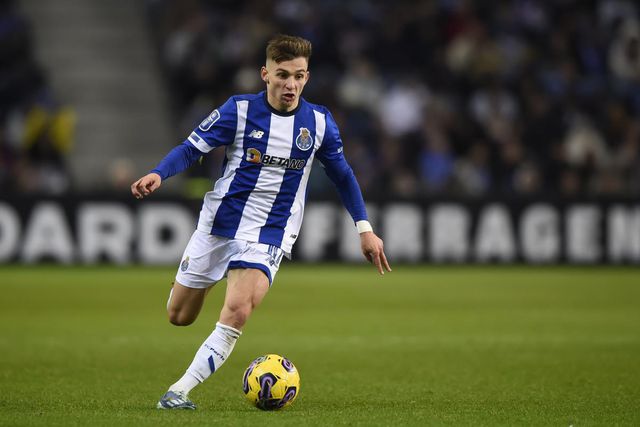 OFICIAL: Ajax confirma venda de Francisco Conceição ao FC Porto