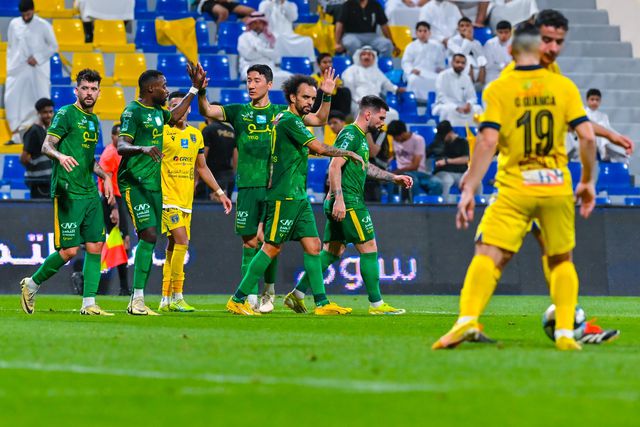 Al Khaleej de Pedro Emanuel empata com o quarto classificado