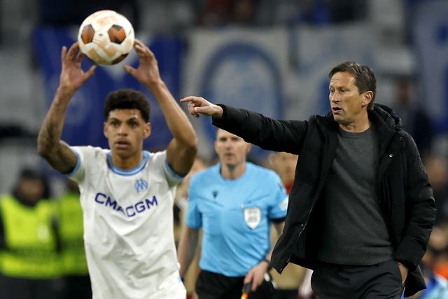 «Não ter bola não foi estratégia, o Marselha pressionou muito bem»