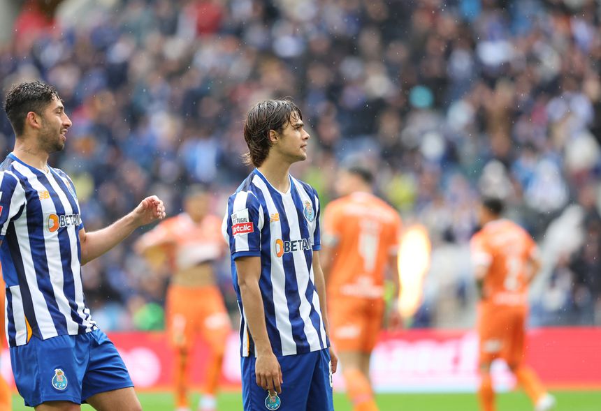 Rodrigo Mora tem brilhado de dragão ao peito. Foto: Catarina Morais/Kapta+