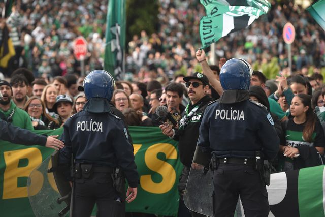 Adeptos recebem Sporting em Alvalade antes do jogo com o Moreirense (Foto: Miguel Nunes)