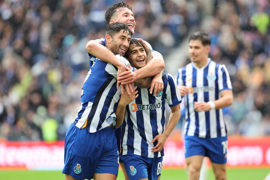 Jogaço de Rodirgo Mora coroado com dois grandes golos e três para o FC Porto. FOTO CATARINA MORAIS/KAPTA+