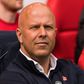 Arne Slot nem quer ouvir falar no Liverpool já campeão