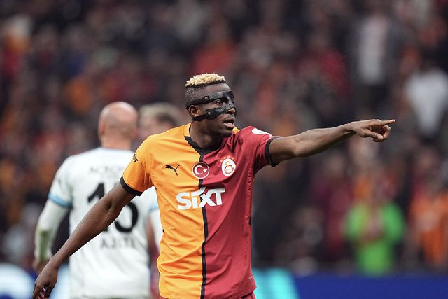 Galatasaray 'massacra' José Morais e afasta-se de Mourinho