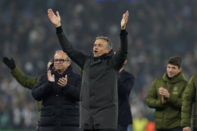 Luis Enrique, treinador do PSG, festeja