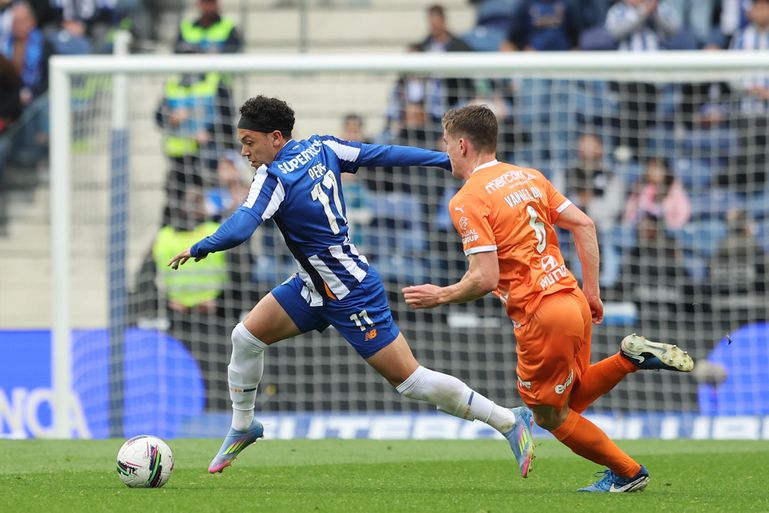 Pepê no FC Porto-Famalicão