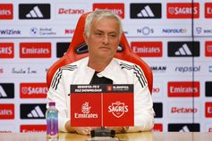 «Não posso dizer que fico, não depende só de mim»