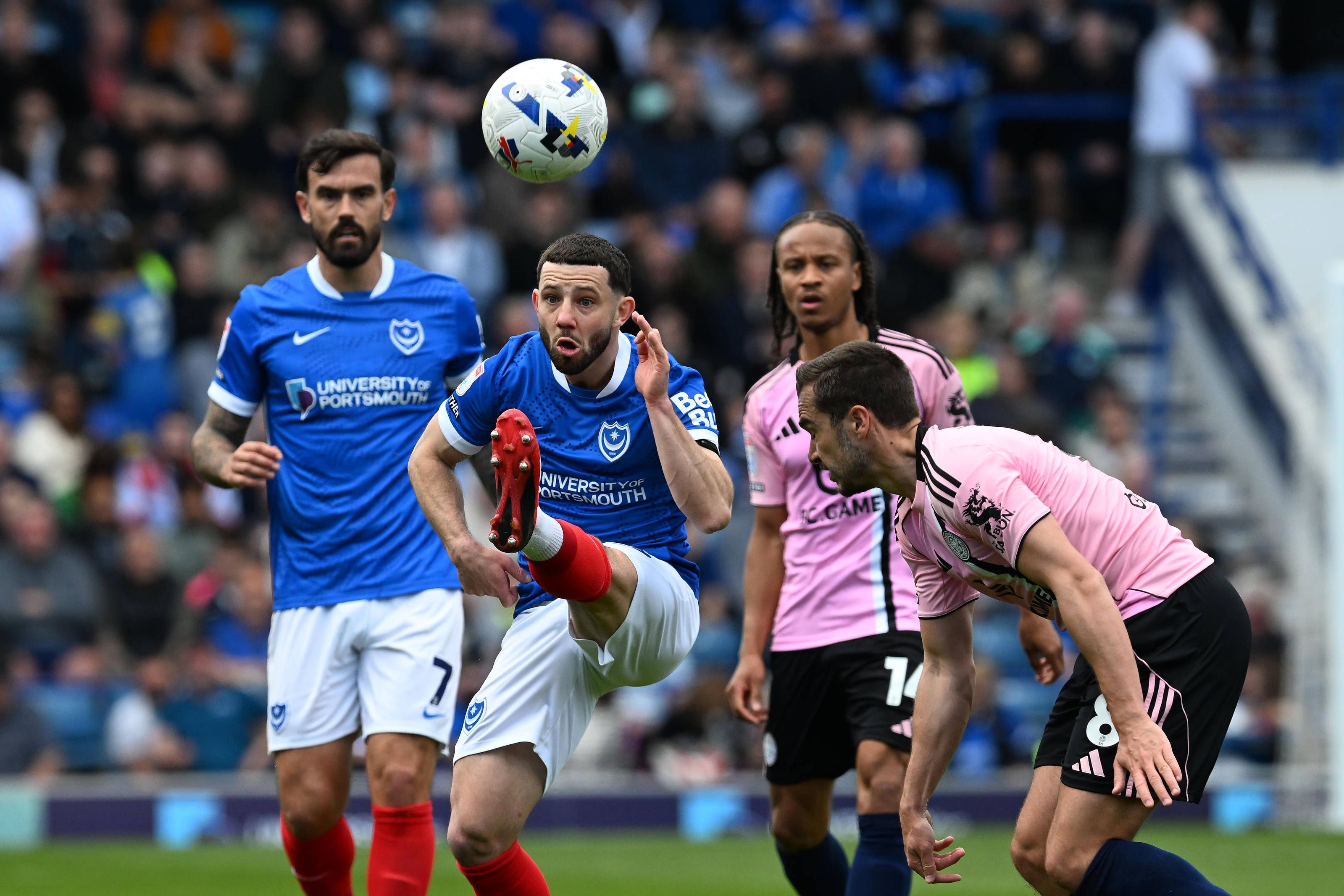 Leicester perdeu, por 0-1, na visita ao Portsmouth