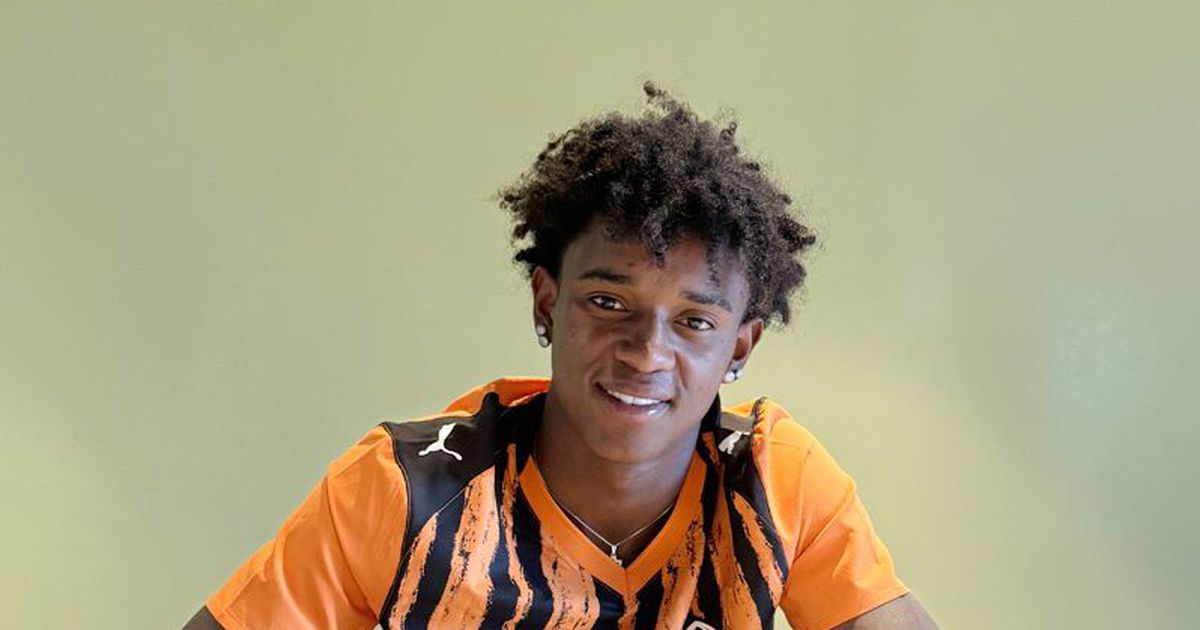 Mercado oficial: Shakhtar garante joia do Athletico