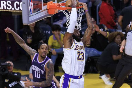 VÍDEO: eis os 10 melhores afundanços da época da NBA