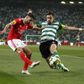 Rafa e Coates, avançado do Benfica e ex-central do Sporting (foto: Rui Raimundo)