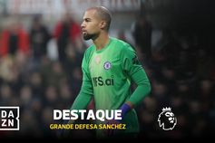 Reflexos de gato: Sánchez impede golo do United