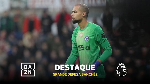 Reflexos de gato: Sánchez impede golo do United