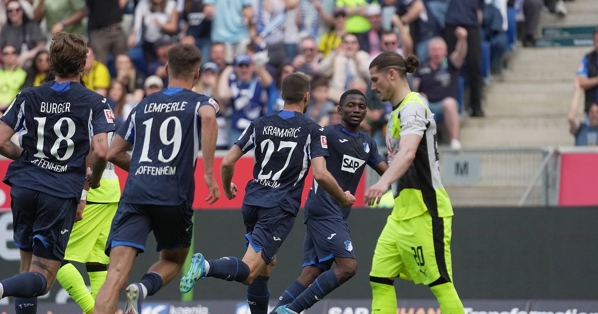 Dortmund perde aos 90+8' e Bayern é campeão virtual da Bundesliga