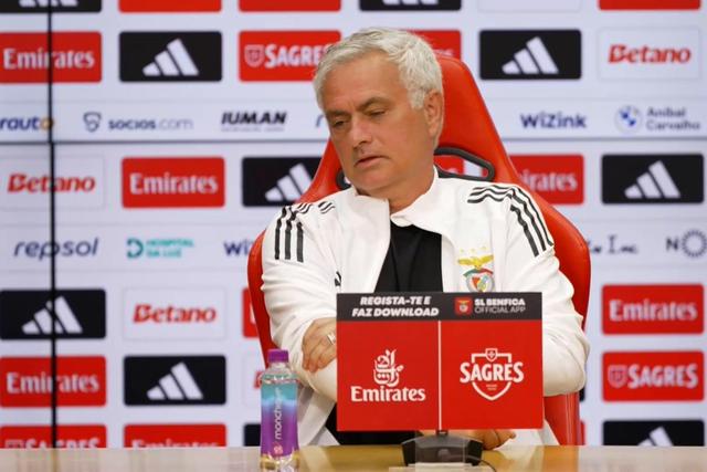 Para Mourinho «dérbi é dérbi» até «no torneio do Algarve no verão»