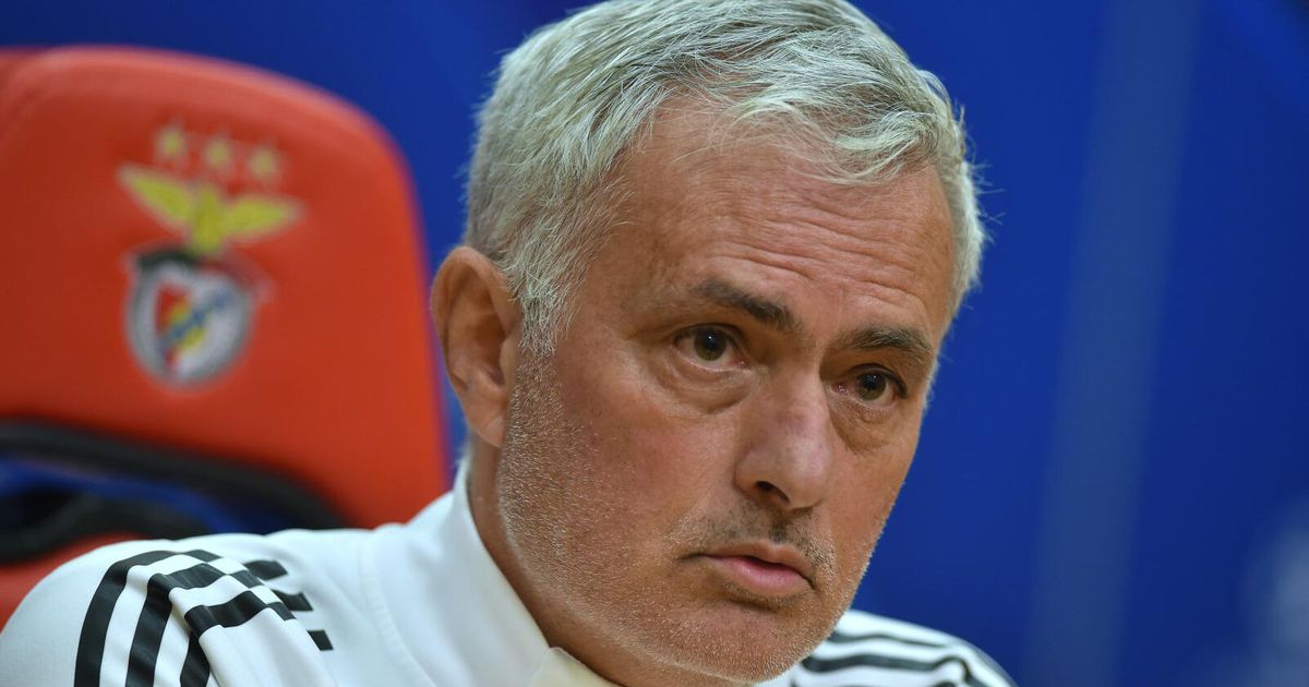 «Quando a época acabar, teremos 10 dias para continuar ou separar»: Mourinho e o futuro, na íntegra