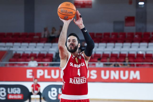 Silva converteu seis dos 15 triplos da equipa da Luz    Fotografia SL Benfica